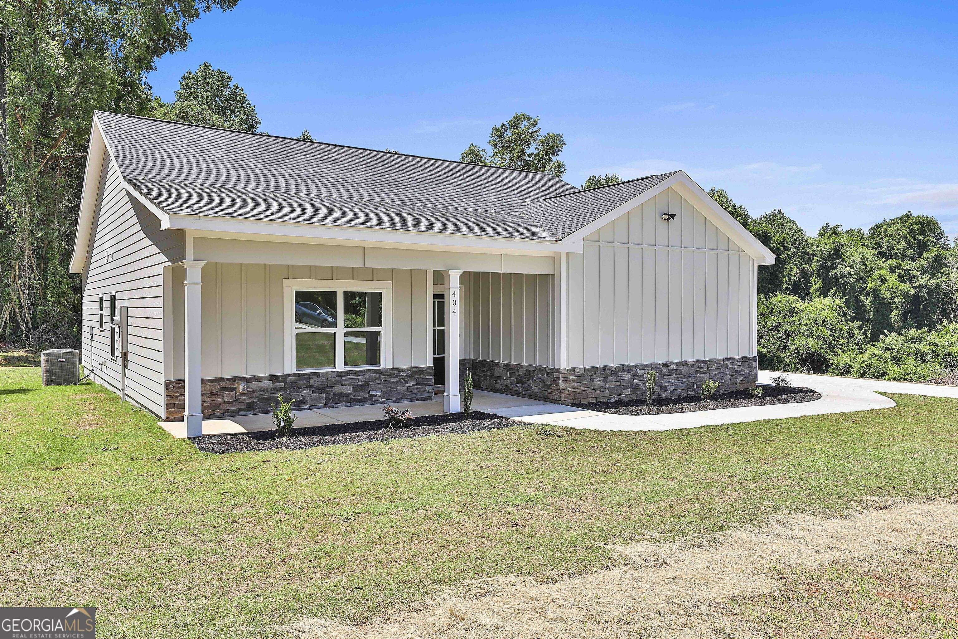 Hogansville, GA 30230,404 W Boyd RD