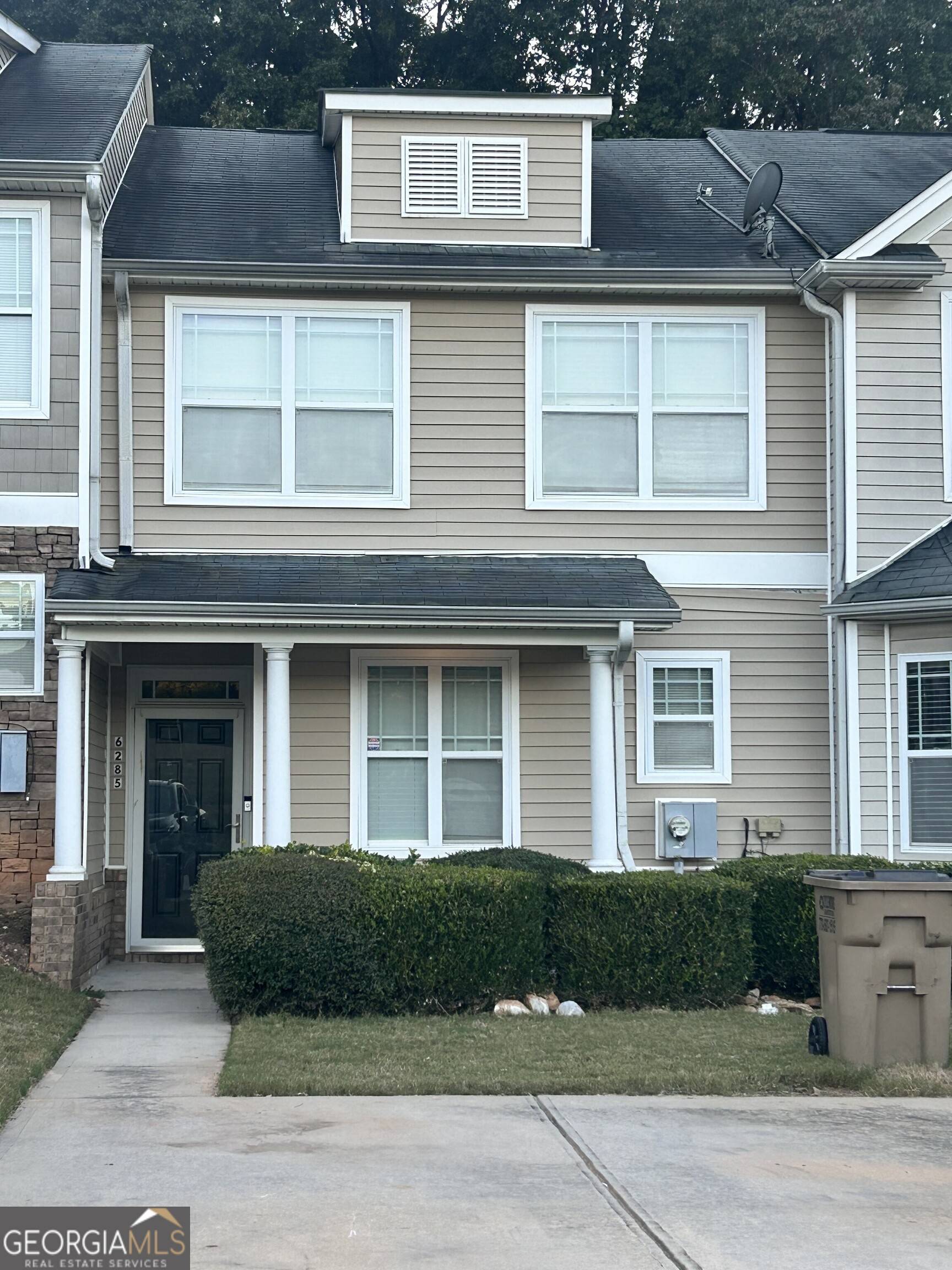 6285 Ellenwood DR, Rex, GA 30273