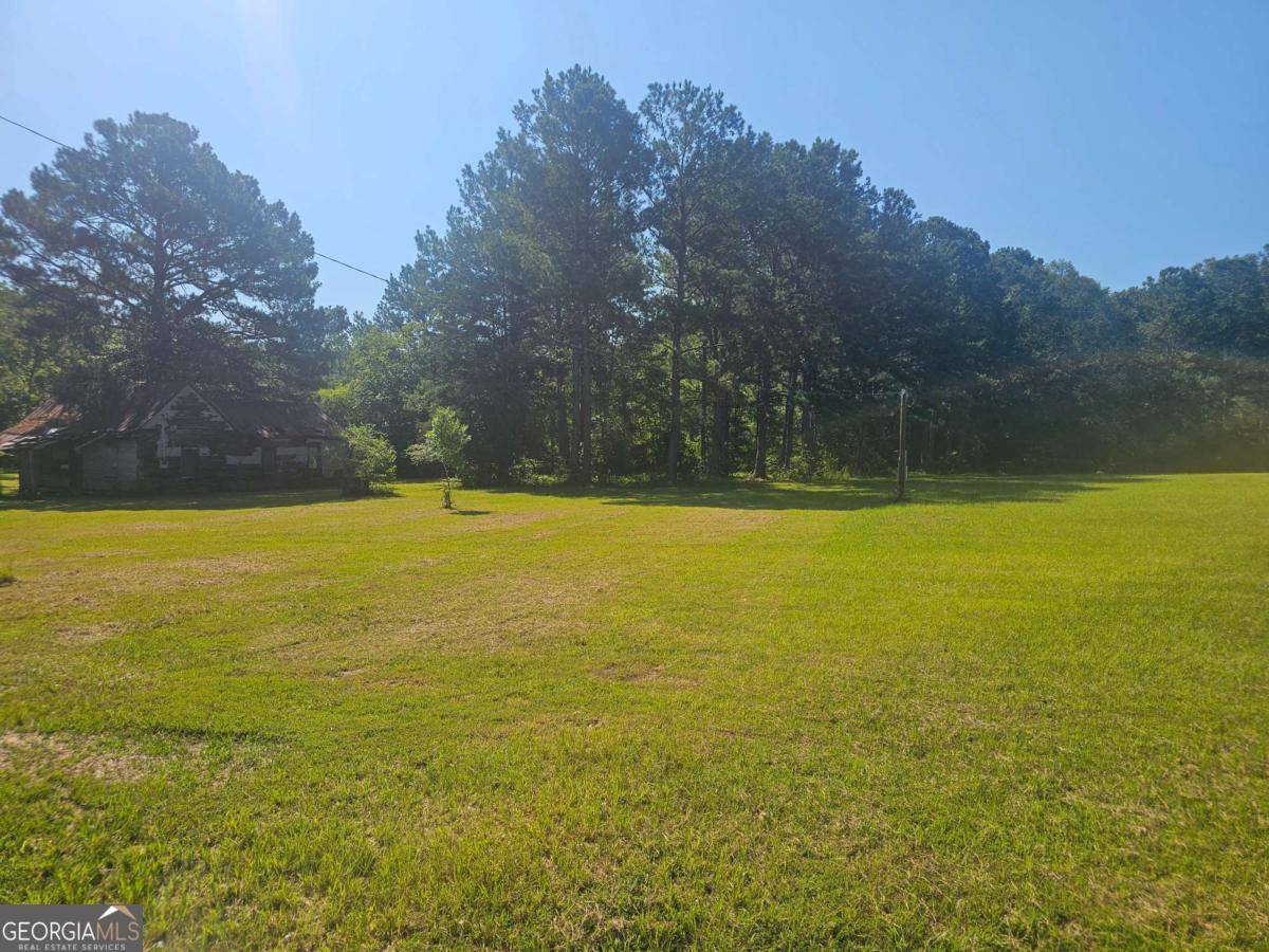 2764 Alvaton RD, Gay, GA 30218