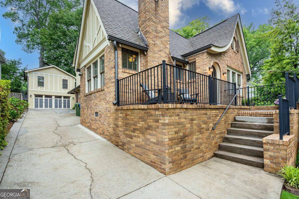 2580 Acorn AVE, Atlanta, GA 30305