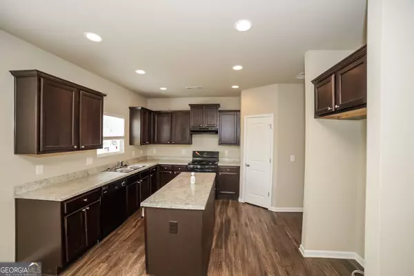 Dallas, GA 30157,206 West Bridge PARK