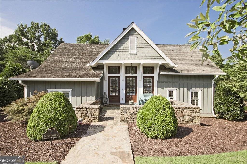 109 Coneflower LN, Toccoa, GA 30577