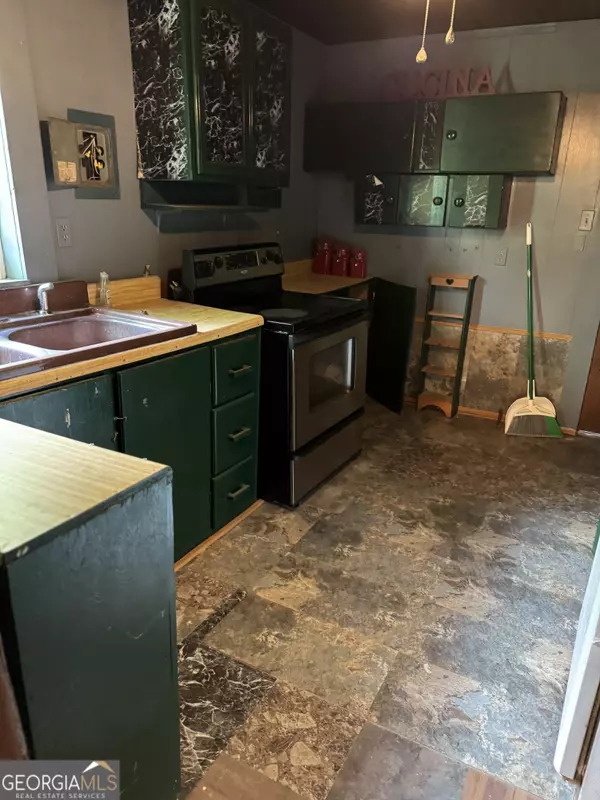 Adel, GA 31620,507 S Poplar ST