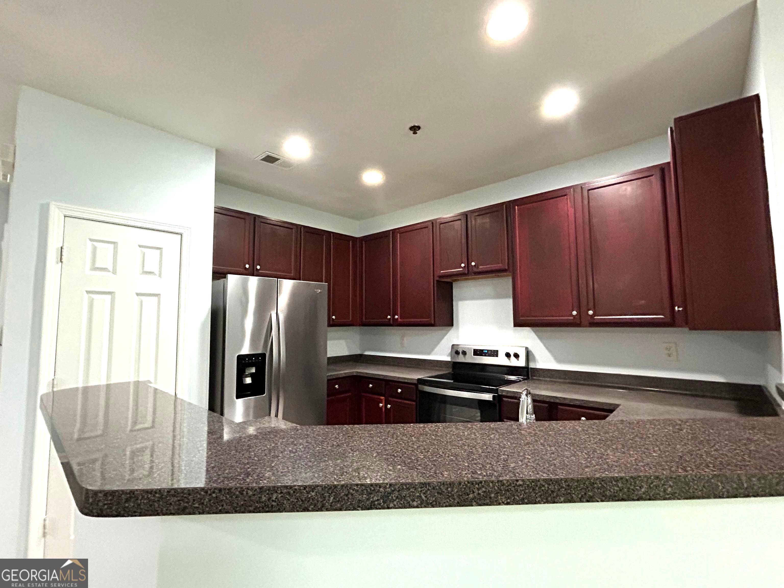Conyers, GA 30012,141 Ellis DR