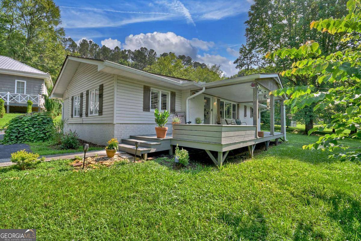1025 Mineral Bluff HWY, Mineral Bluff, GA 30559