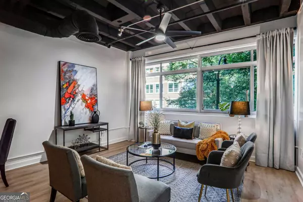 Atlanta, GA 30308,805 Peachtree ST NE #214