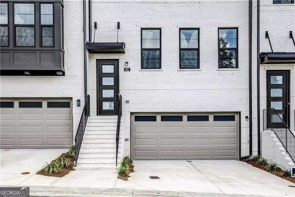 Atlanta, GA 30324,827 Stone Ridge LN