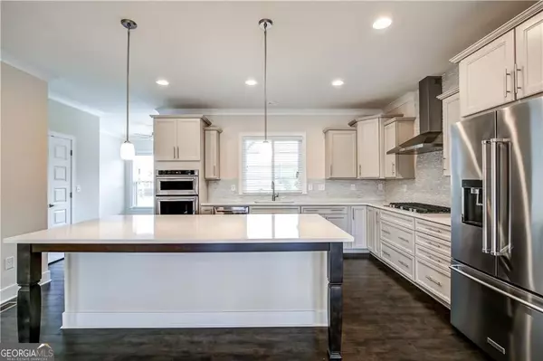 Atlanta, GA 30324,827 Stone Ridge LN