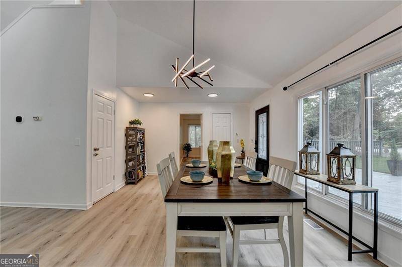 Atlanta, GA 30328,340 River Knoll DR