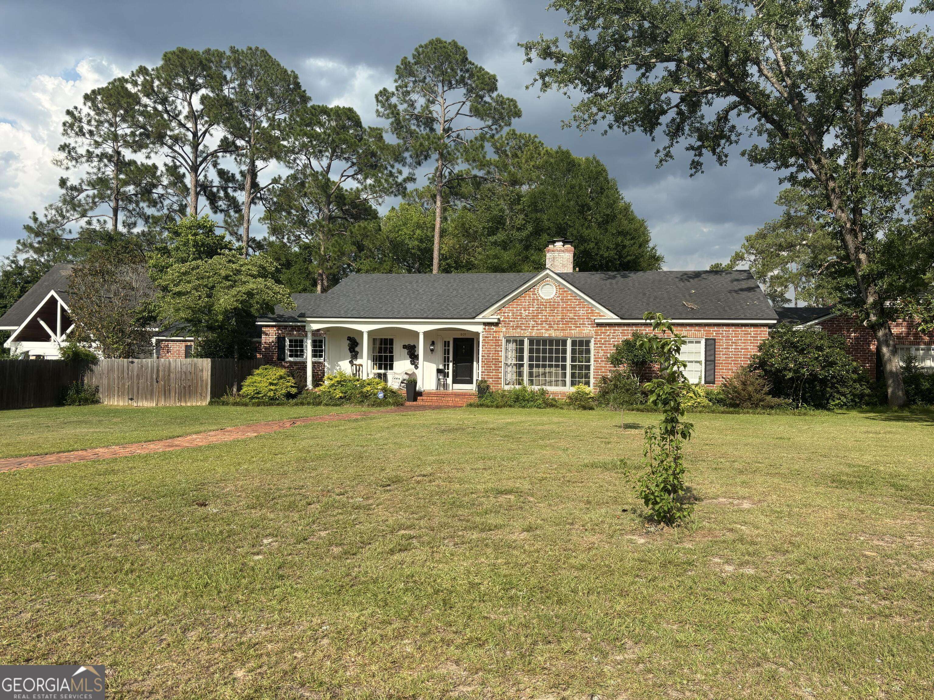 809 S Lamar ST, Bainbridge, GA 39819