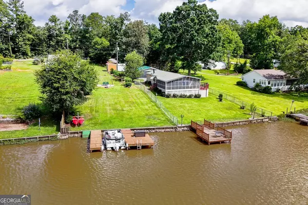 Jackson, GA 30233,113 Weavers Lake Front RD