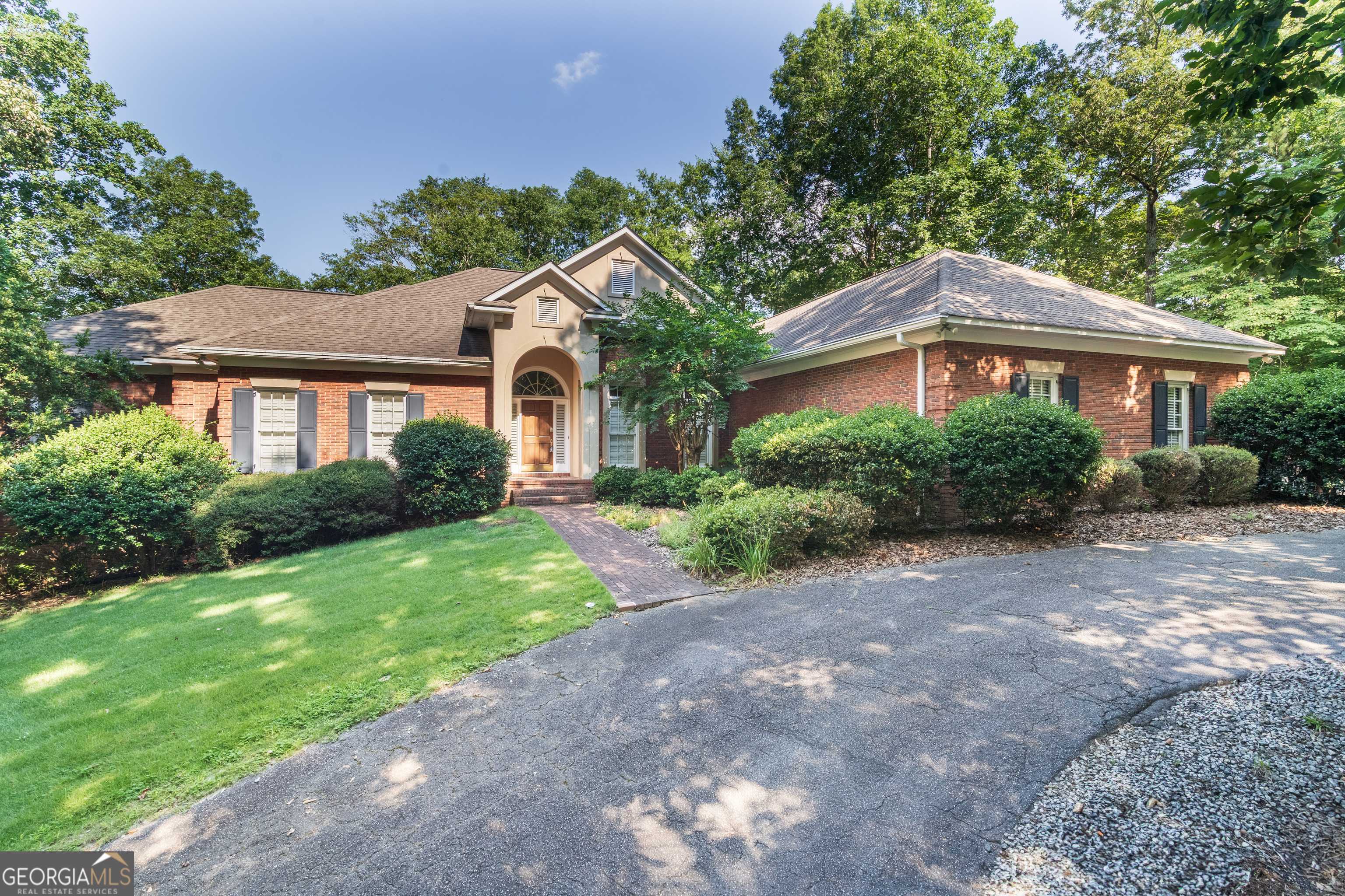 451 Sweetwater DR, Cataula, GA 31804