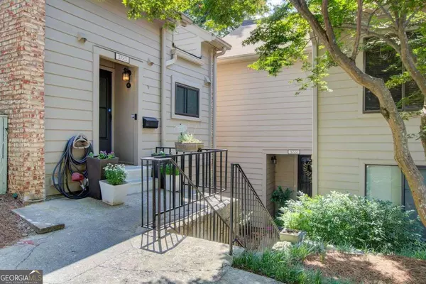 Atlanta, GA 30339,3723 Stonewall CIR SE