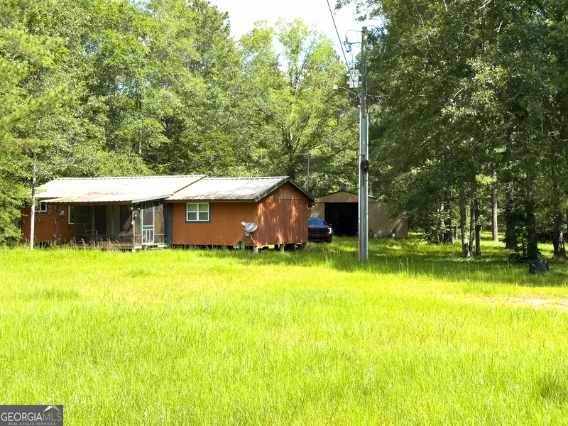 583 Treisch RD, Pineview, GA 31071