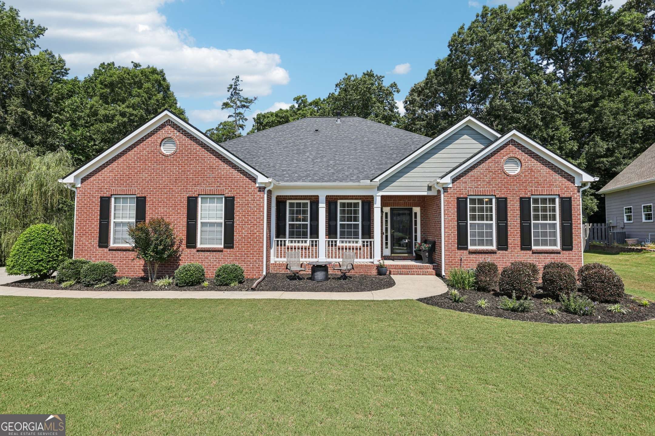 3301 Lost Meadows LN, Buford, GA 30519