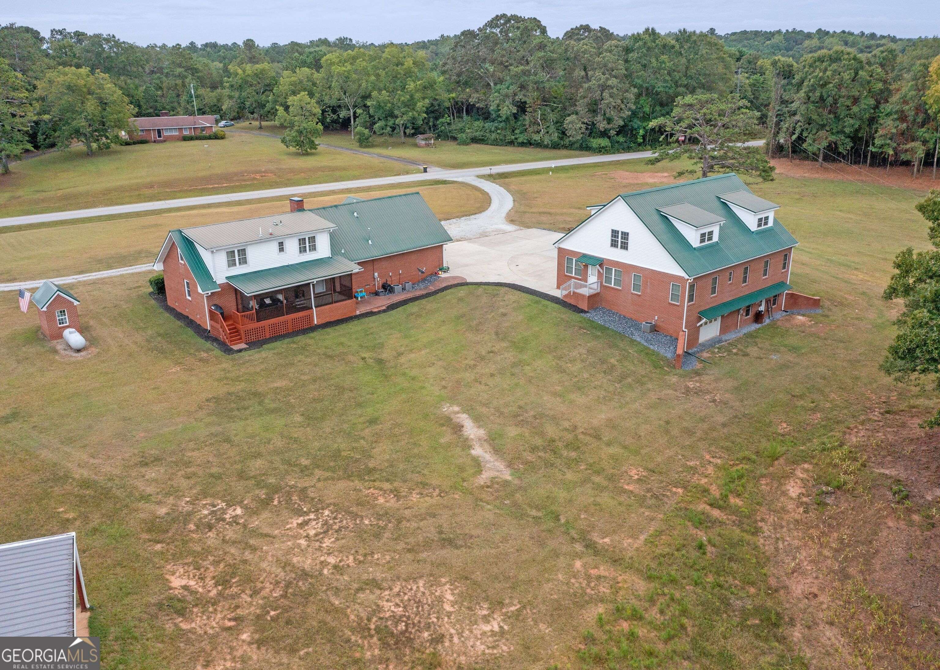 Senoia, GA 30276,375 Luther Bailey RD