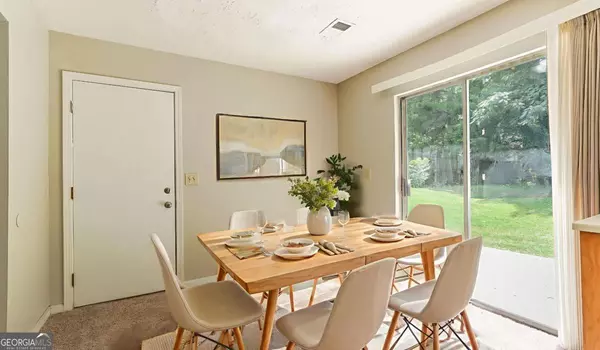 Stone Mountain, GA 30088,1040 Redan TRCE