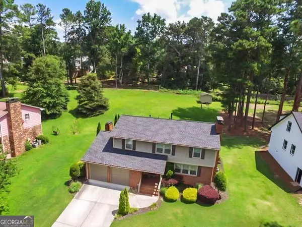 647 Shannon Green CIR SW, Mableton, GA 30126