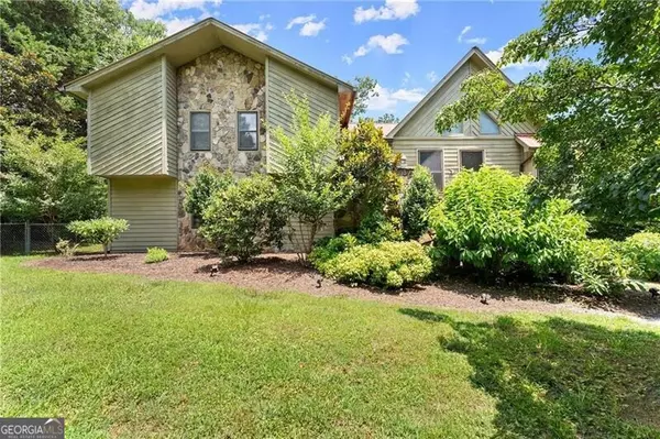 Dahlonega, GA 30533,735 Calhoun RD