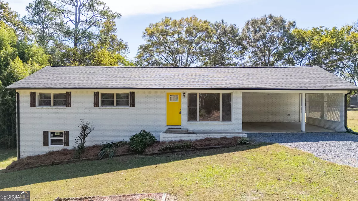 Calhoun, GA 30701,111 Nike DR