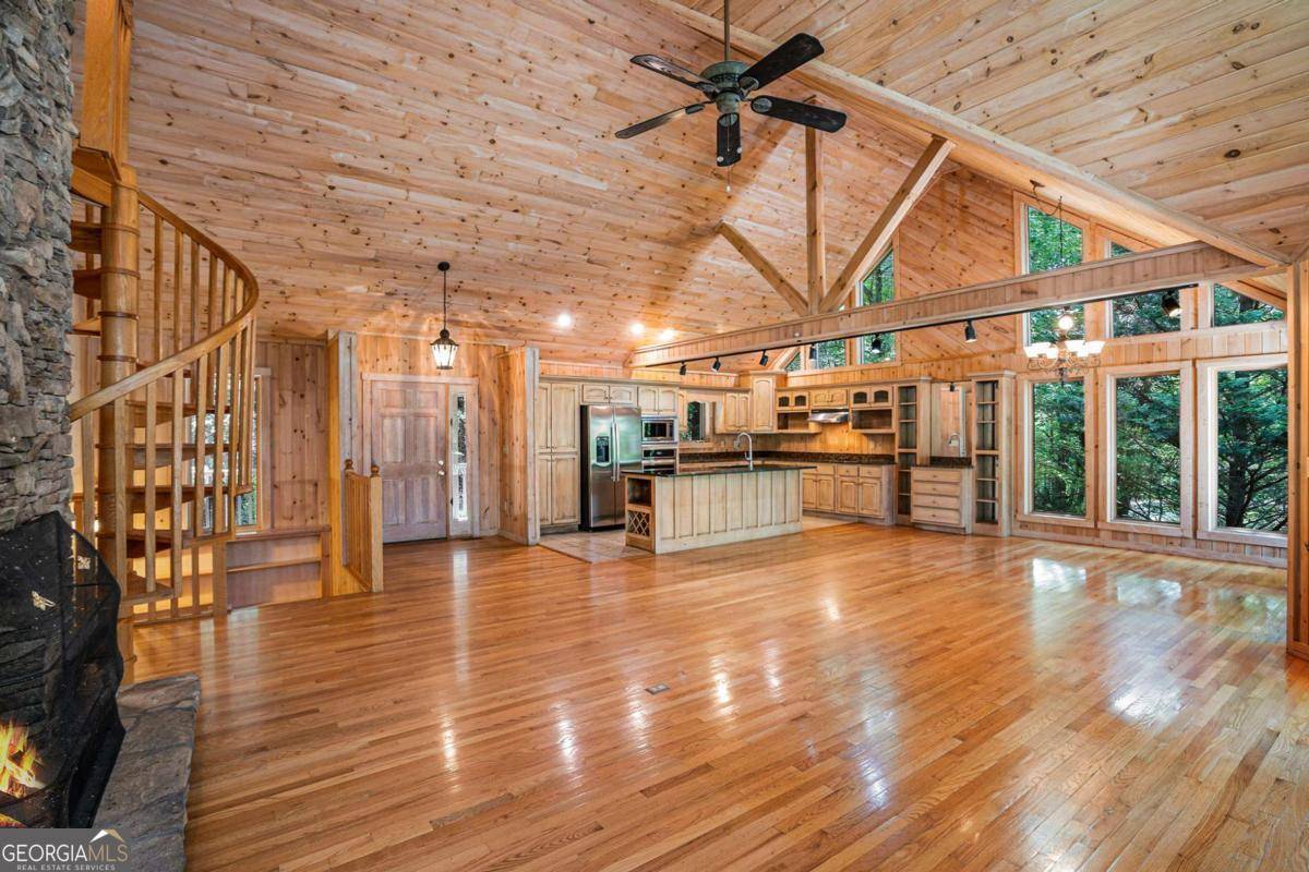 Ellijay, GA 30536,120 Dogwood TER