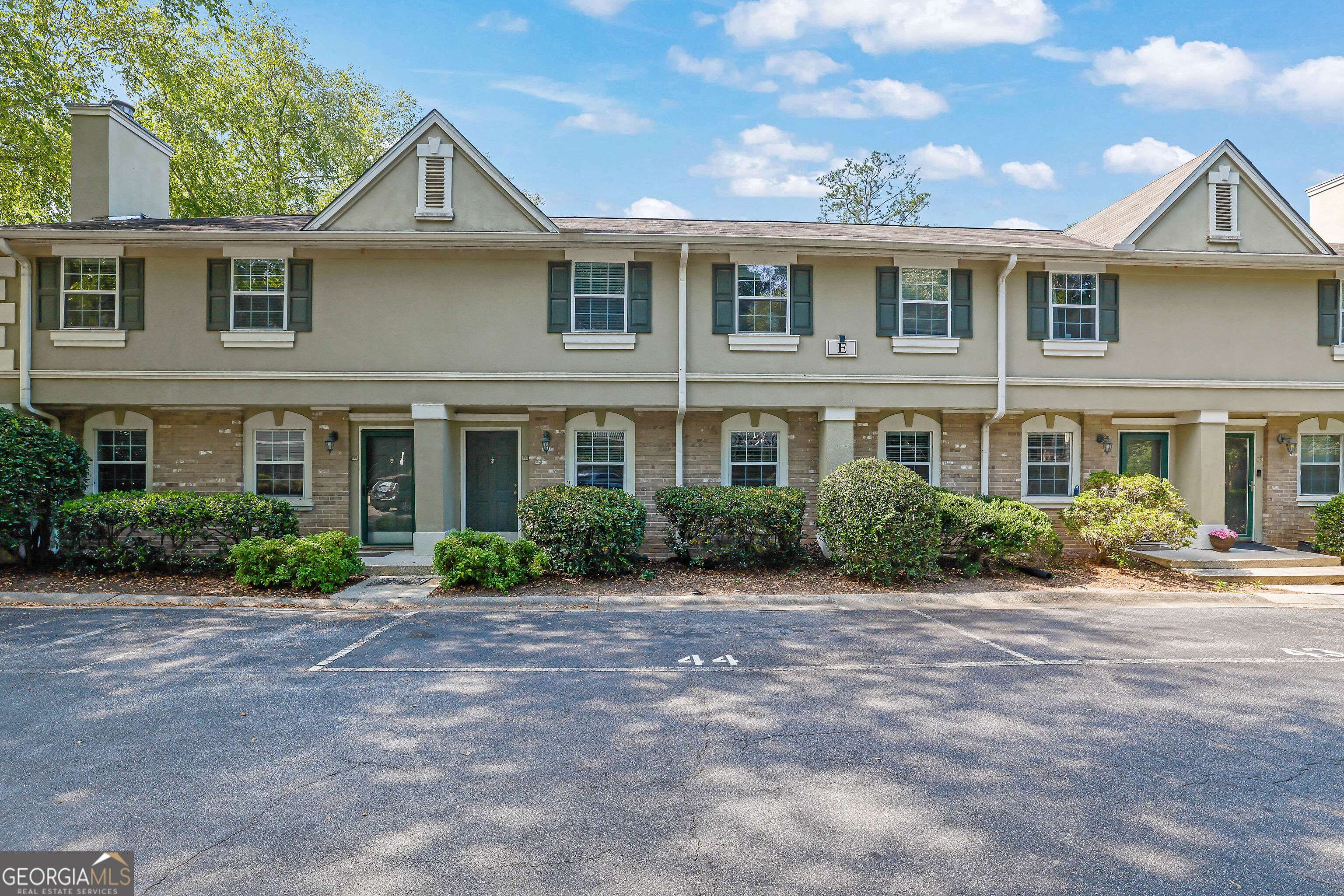 6900 Roswell Rd #E2, Sandy Springs, GA 30328