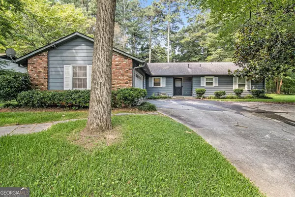 20 Fairfield DR, Ellenwood, GA 30294