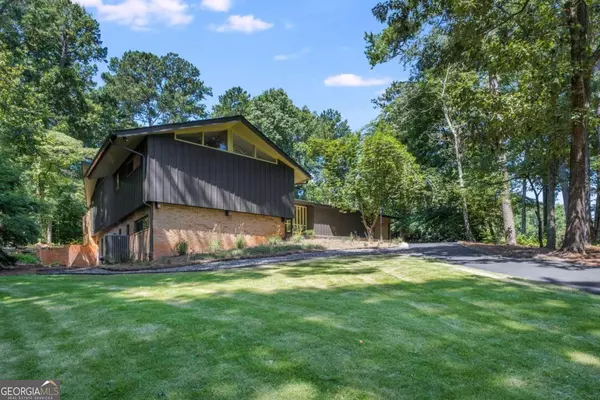 Tucker, GA 30087,2066 Fairgreen DR