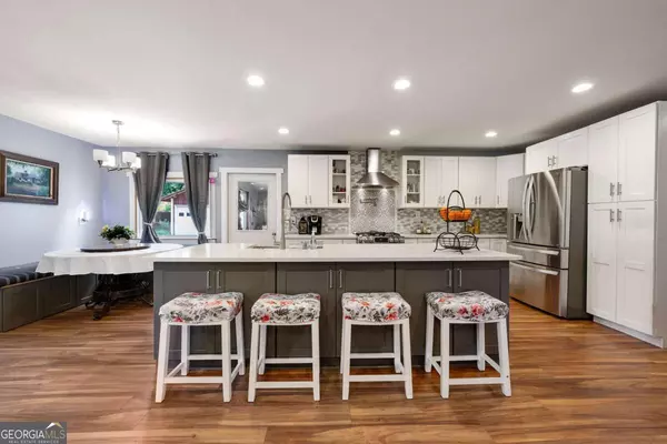 Waleska, GA 30183,340 Grady ST