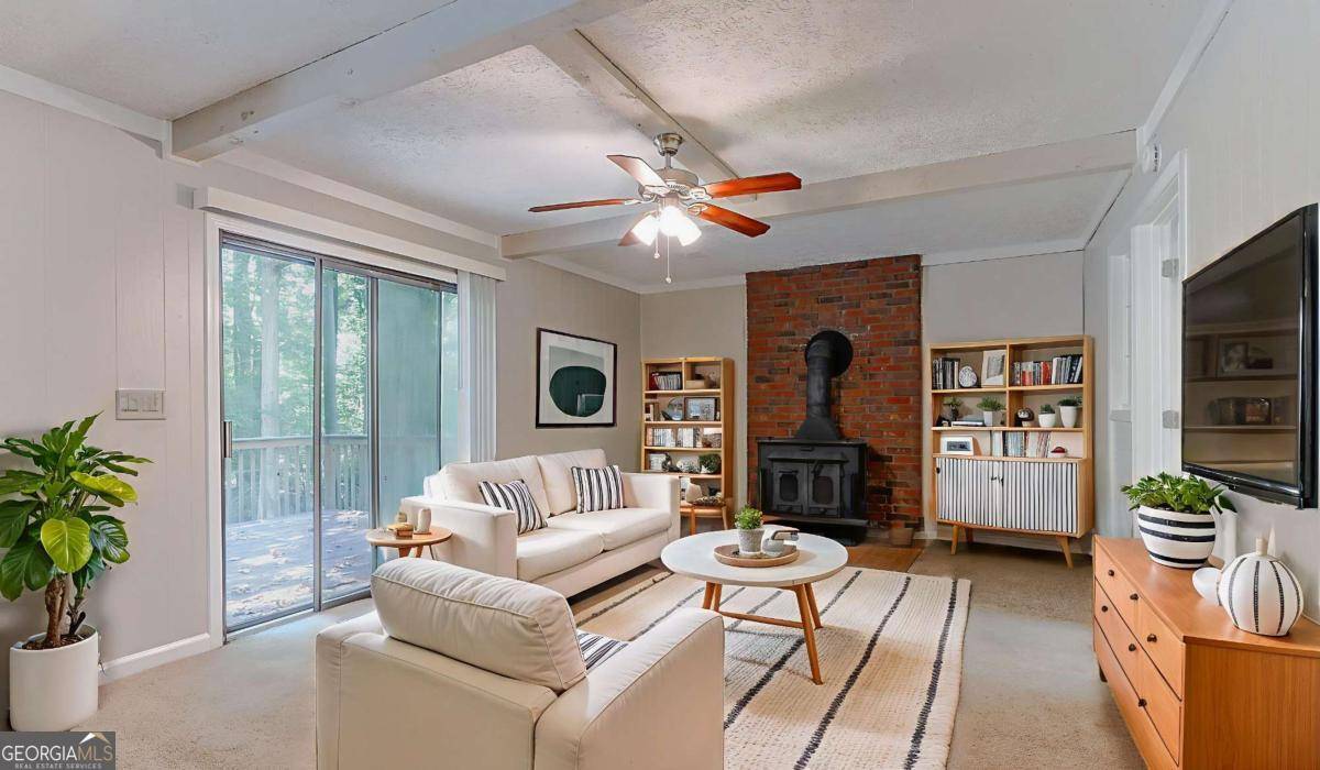 Stone Mountain, GA 30087,416 Pineburr LN