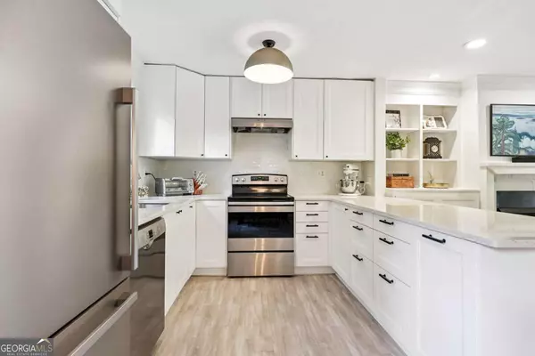 Atlanta, GA 30305,311 Peachtree Hills AVE NE #11A