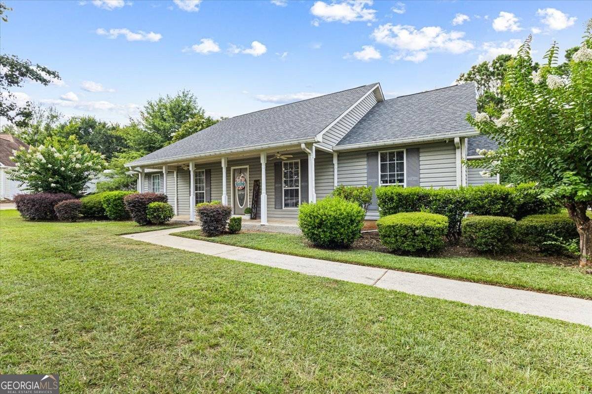 105 Spring Chase CIR, Kathleen, GA 31047