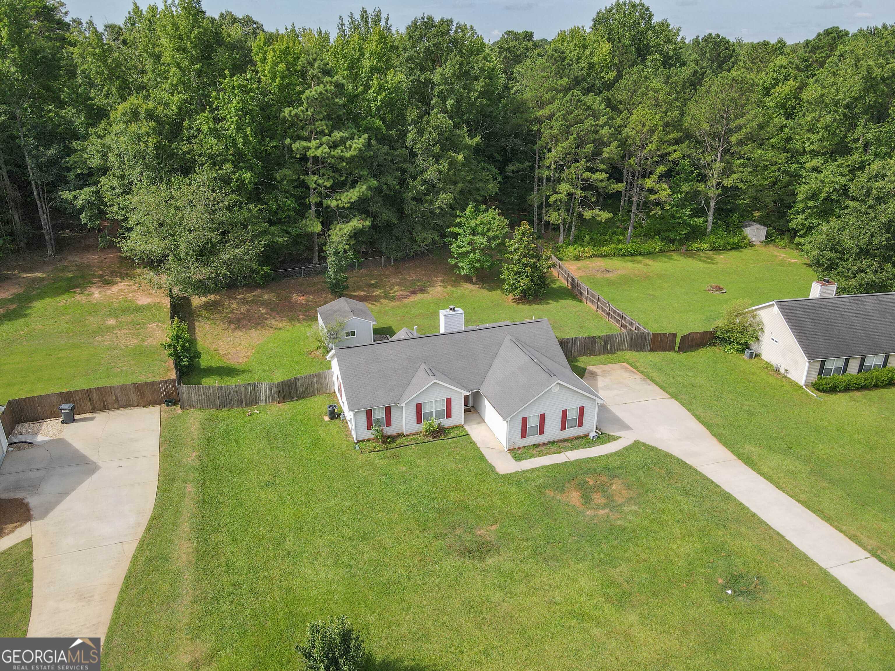 Senoia, GA 30276,525 Hayward Bishop WAY