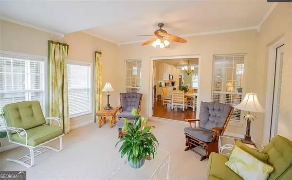 Thomasville, GA 31757,186 WHITE BLOSSOM