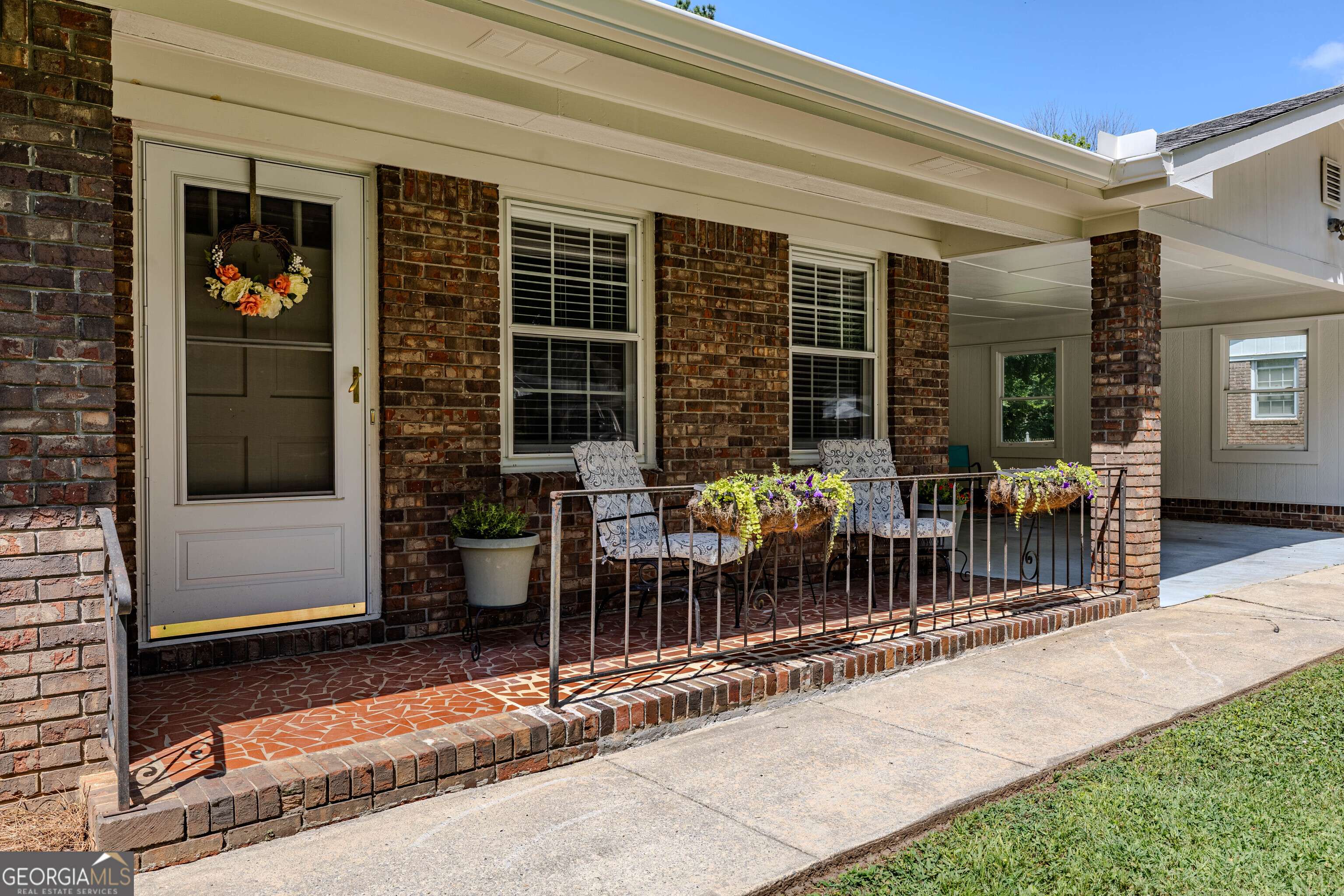 Lindale, GA 30147,542 Old Lindale RD SE