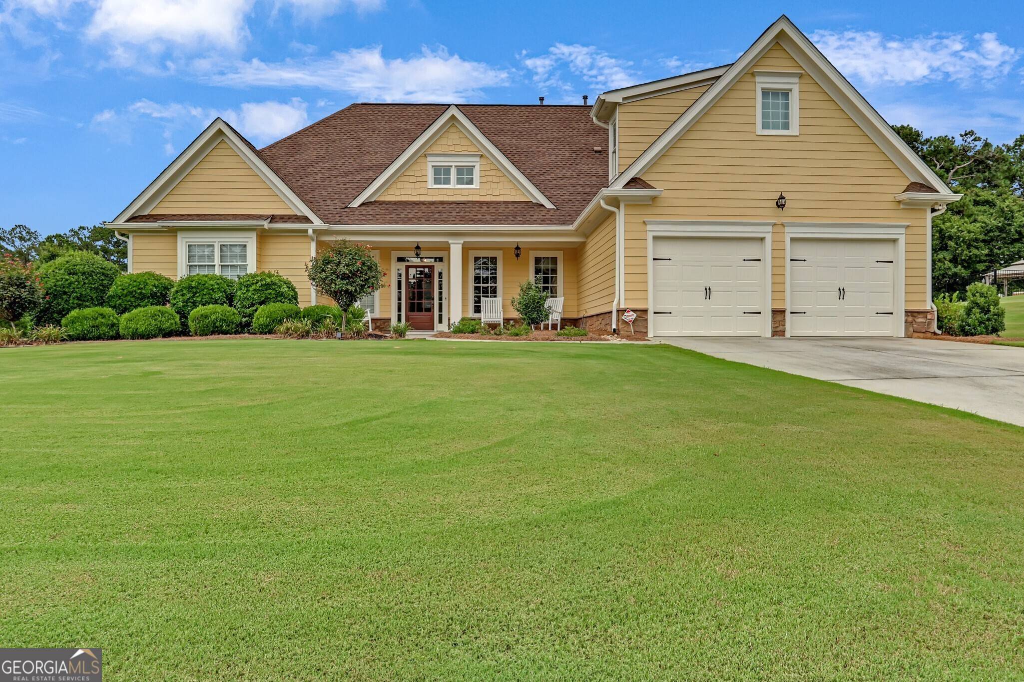 1006 Silver Thorne DR, Loganville, GA 30052