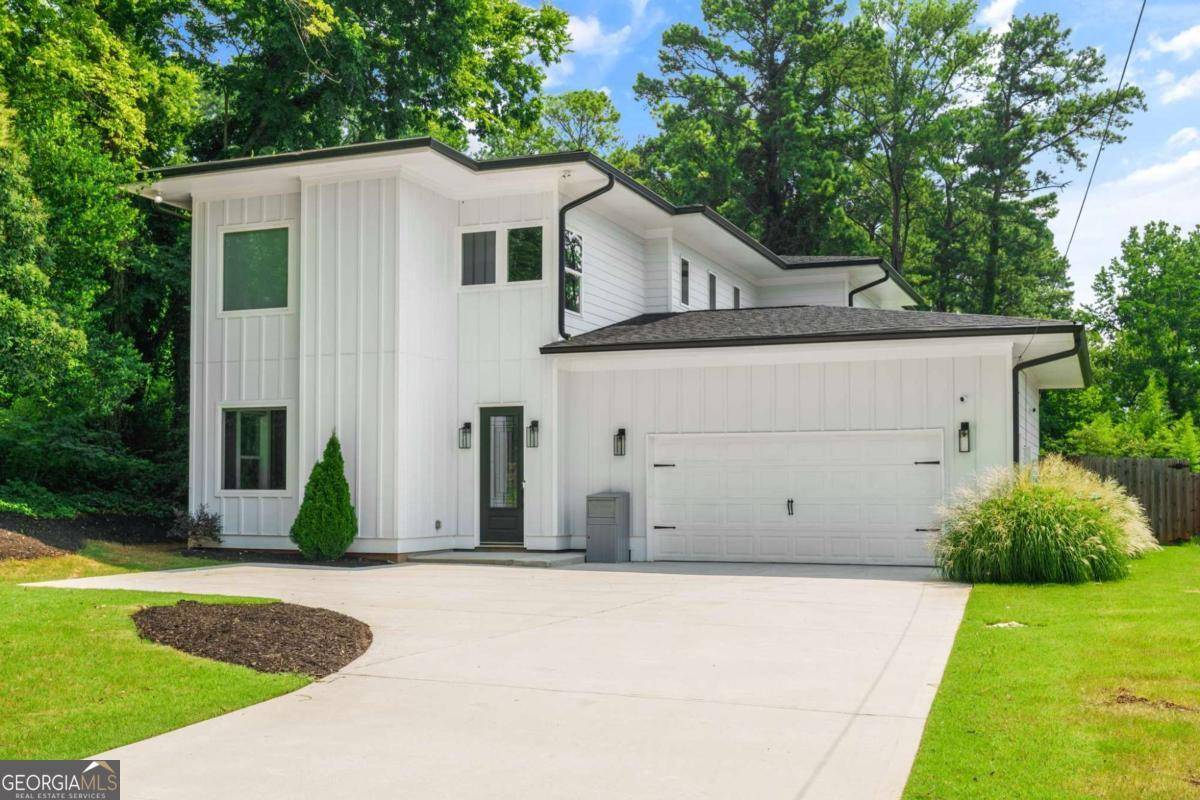 1520 Columbia DR, Decatur, GA 30032
