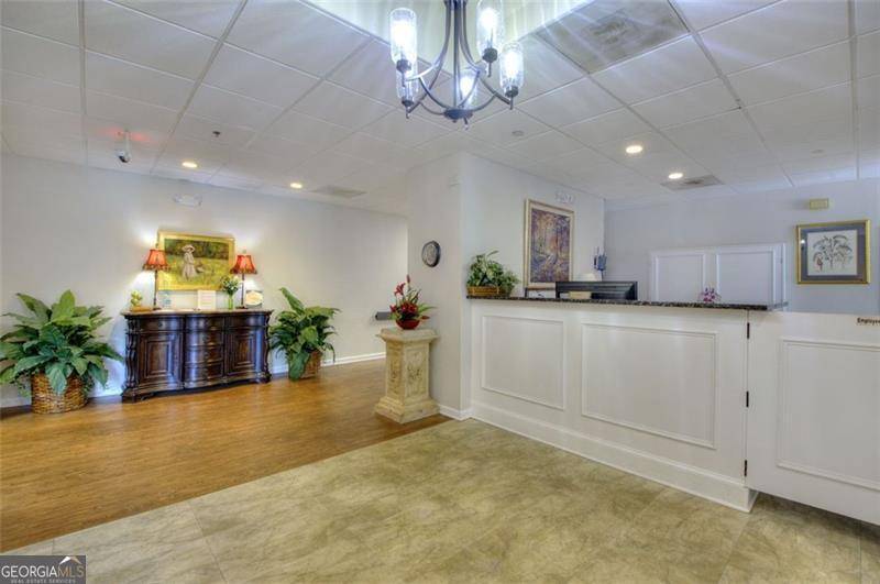 Sandy Springs, GA 30328,425 Mount Vernon HWY NE #B112