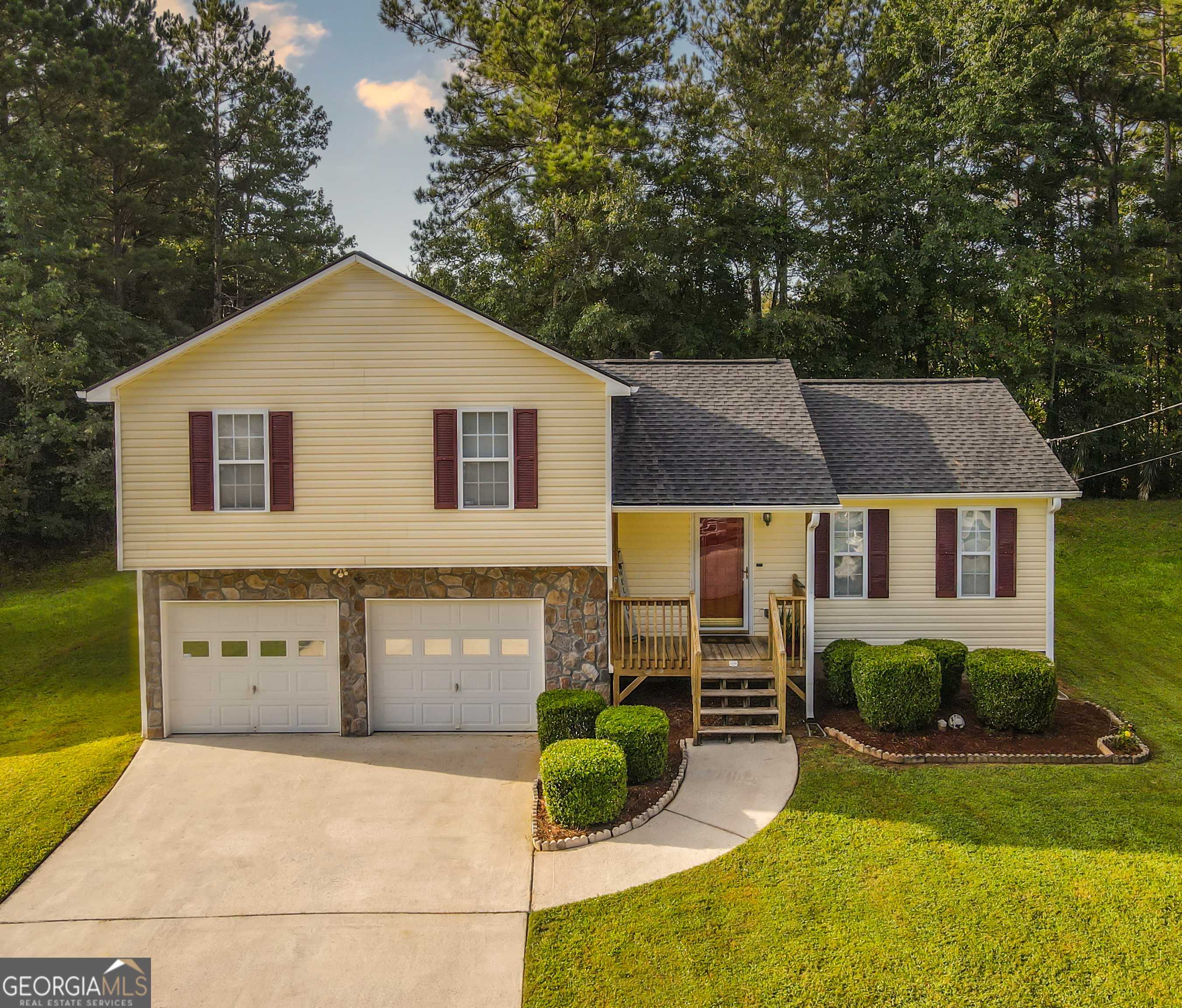 Villa Rica, GA 30180,384 River Trace DR