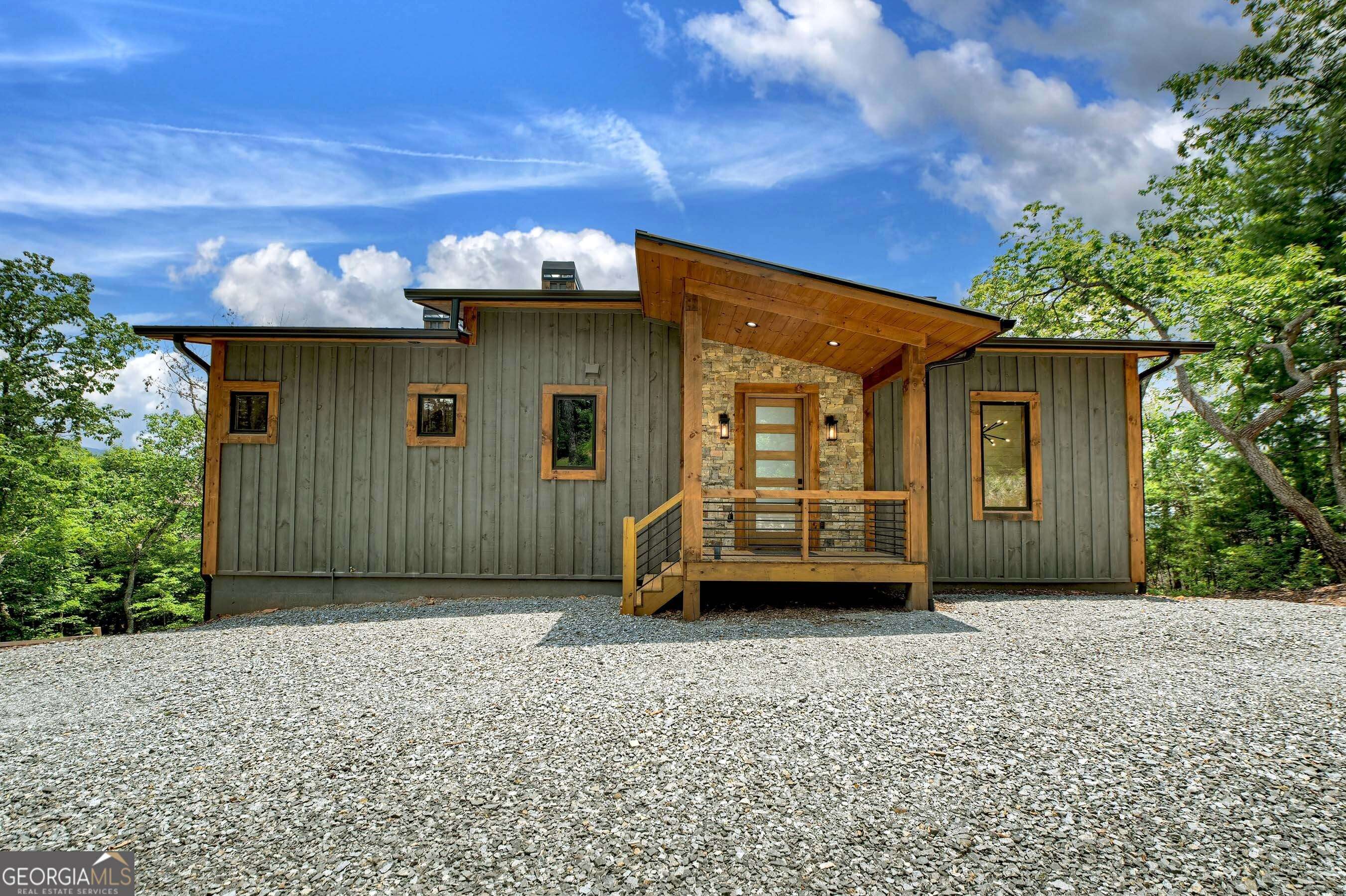 Ellijay, GA 30540,768 Cherokee CIR