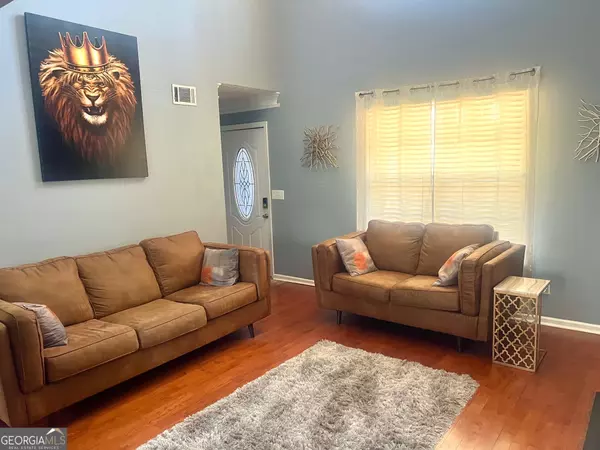 Rex, GA 30273,6840 Hiddenlake DR