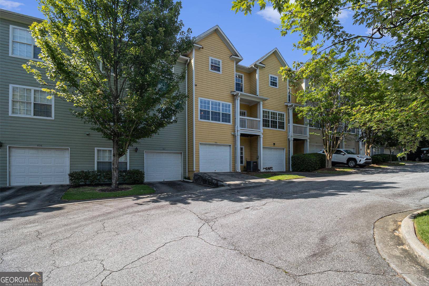 Atlanta, GA 30315,1732 Pryor RD SW #806