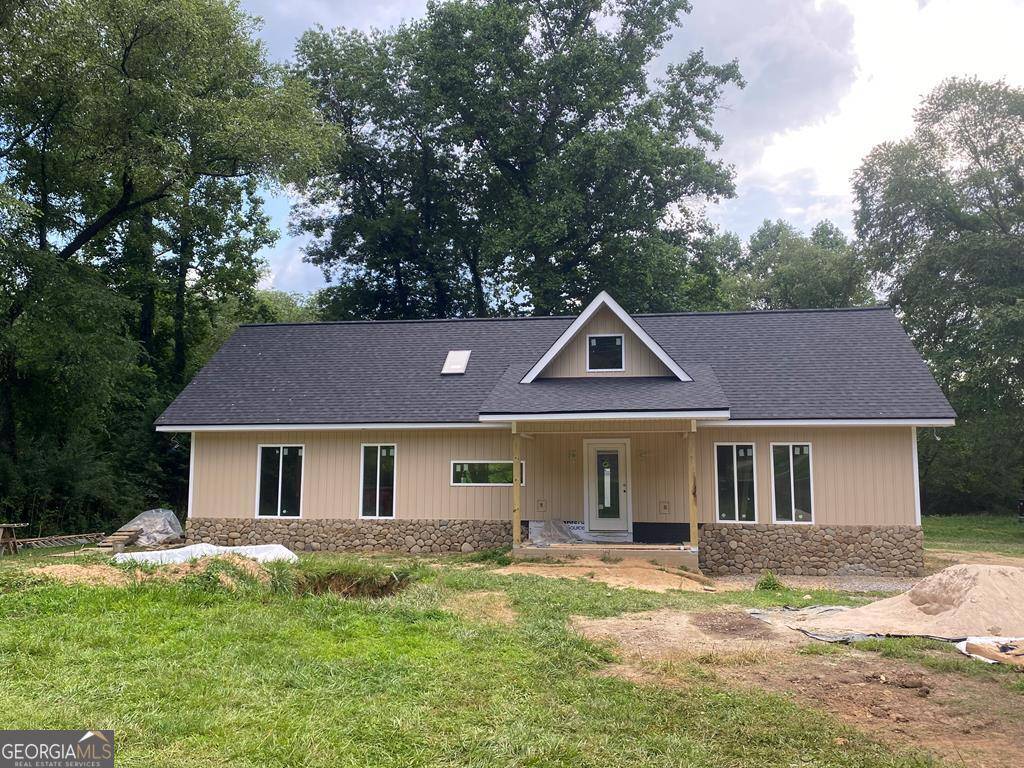 Warne, NC 28909,6389 Old Highway 64