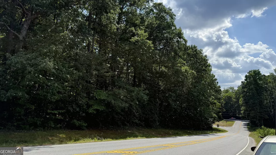 2998 Hutchins RD, Lawrenceville, GA 30044