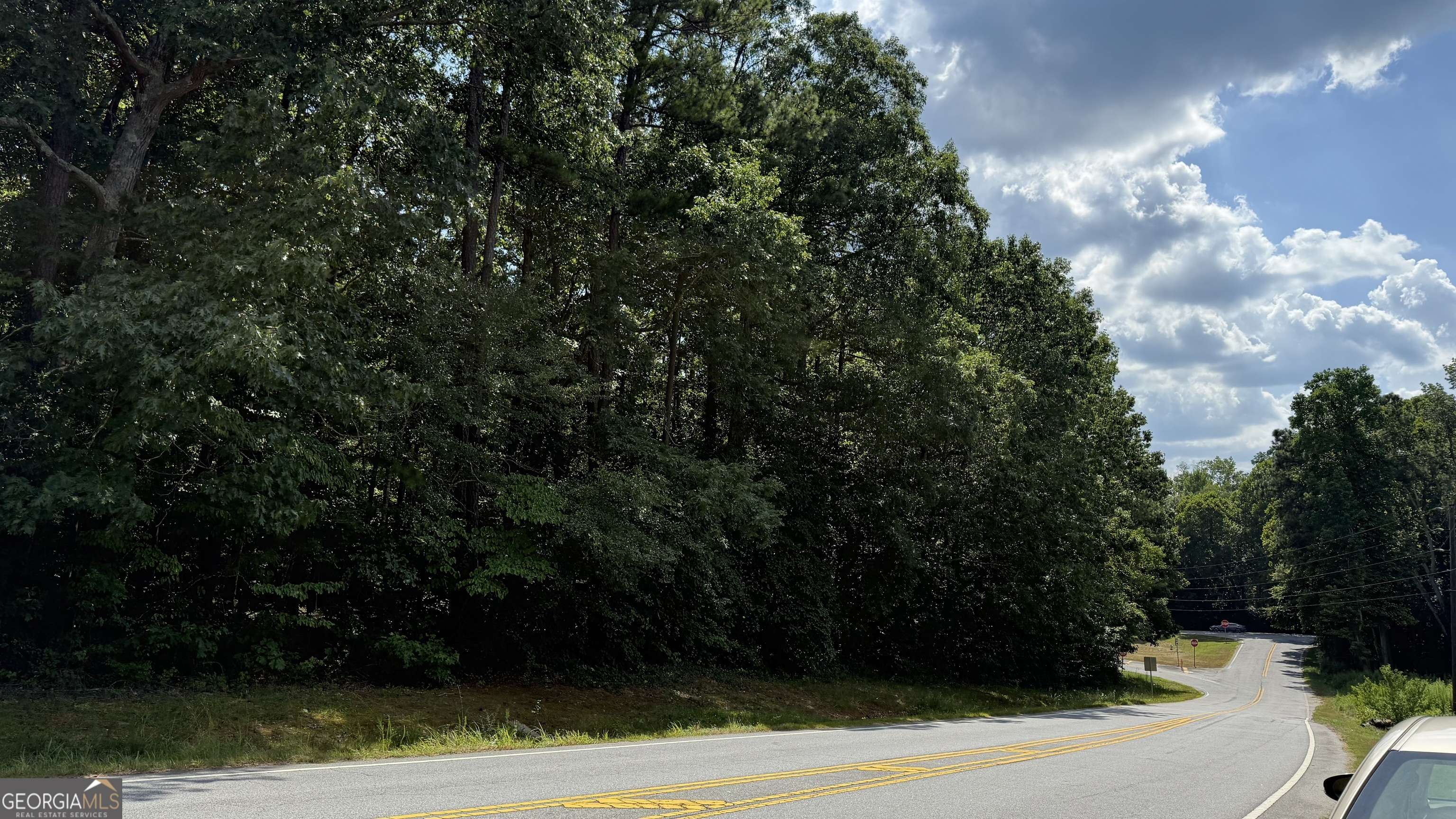 2998 Hutchins RD, Lawrenceville, GA 30044