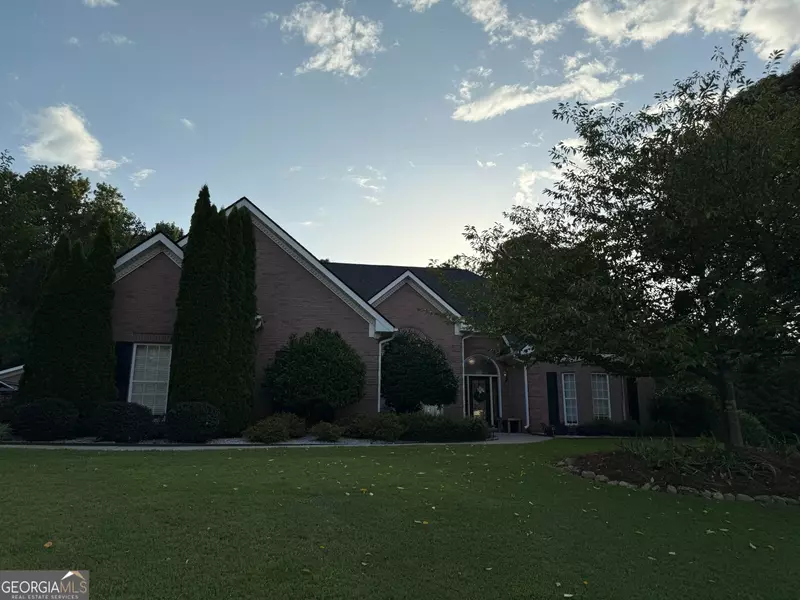 70 Northwood Springs DR, Oxford, GA 30054