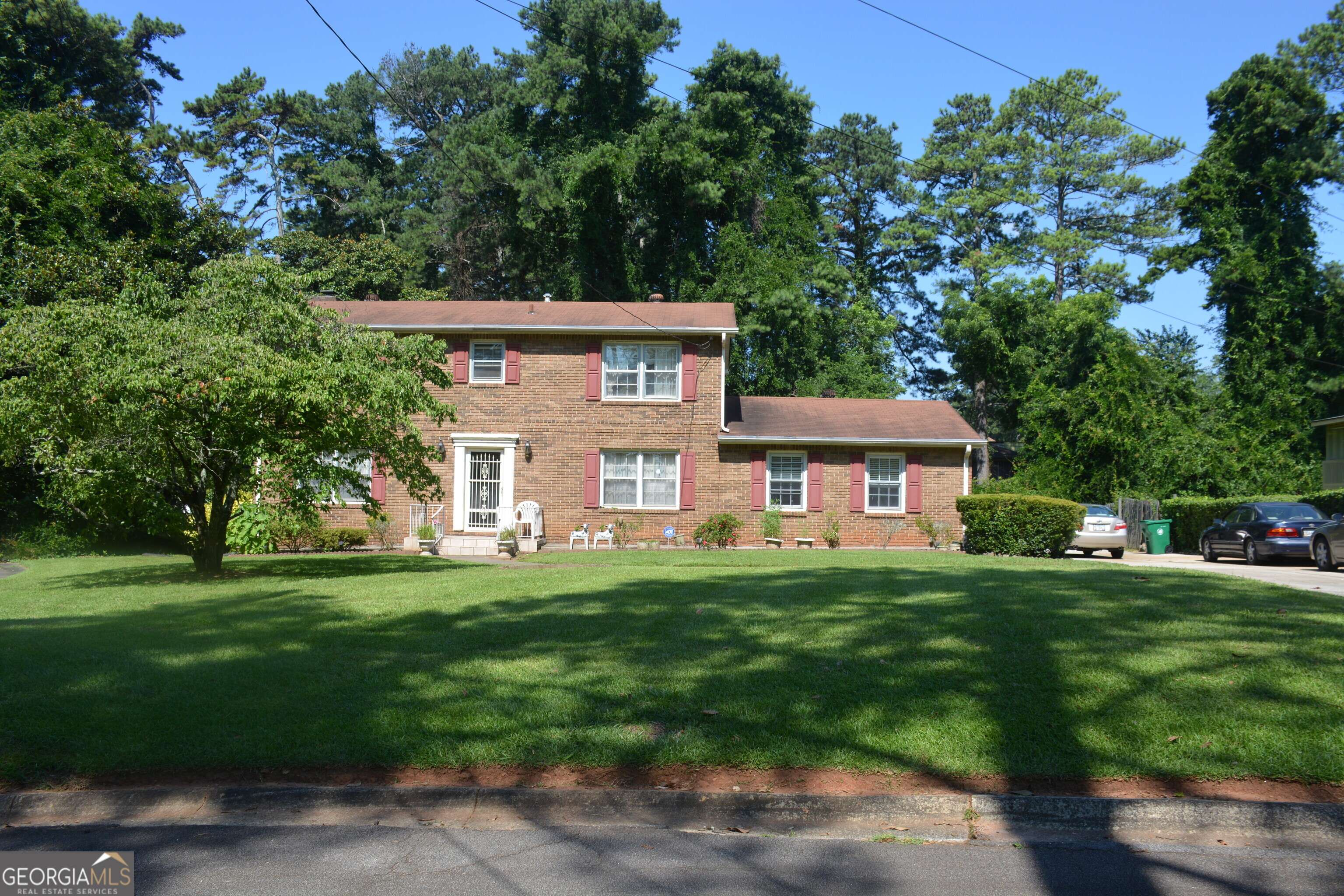 862 Fireside WAY, Stone Mountain, GA 30083
