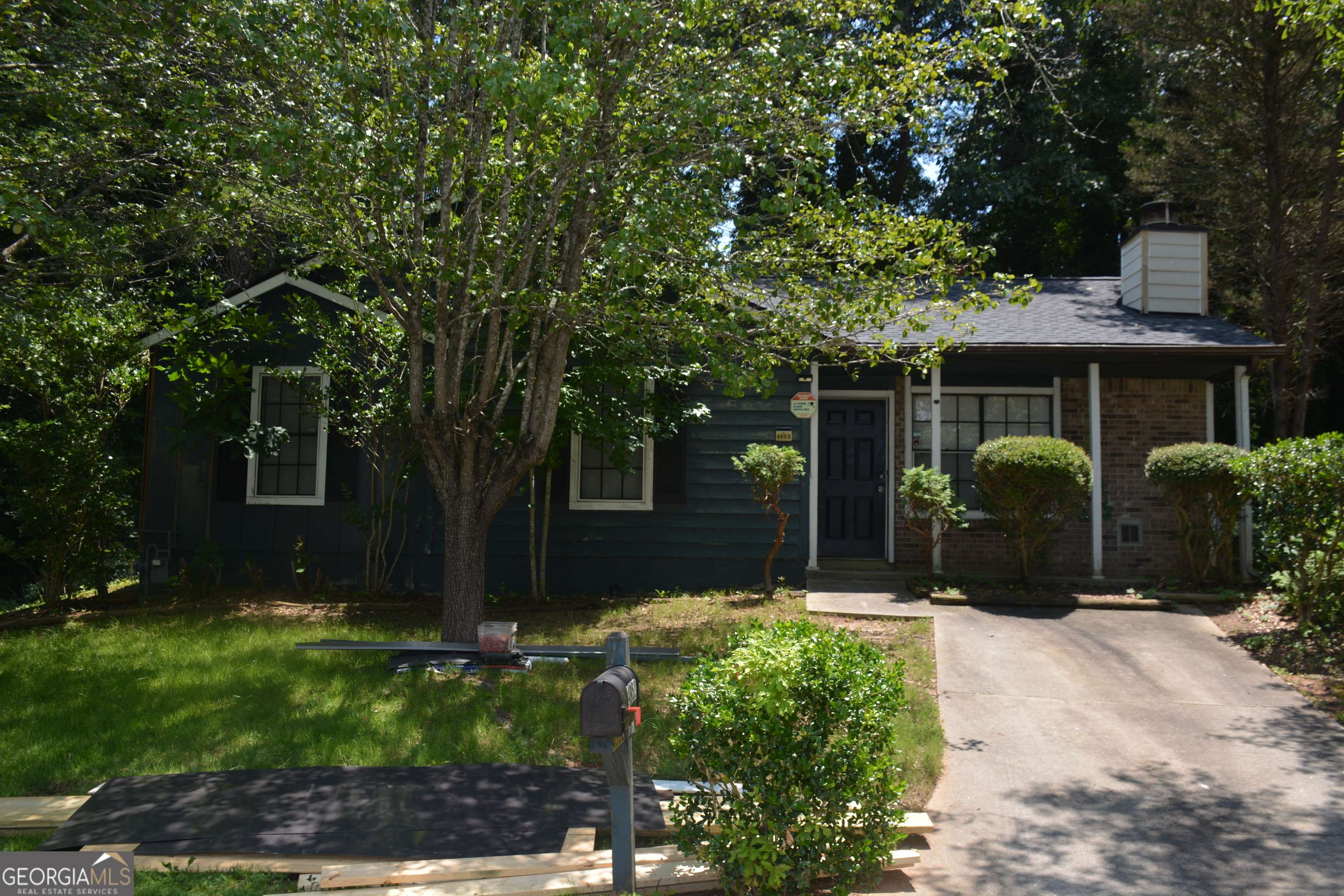 4952 Isle Royal Ct, Stone Mountain, GA 30088