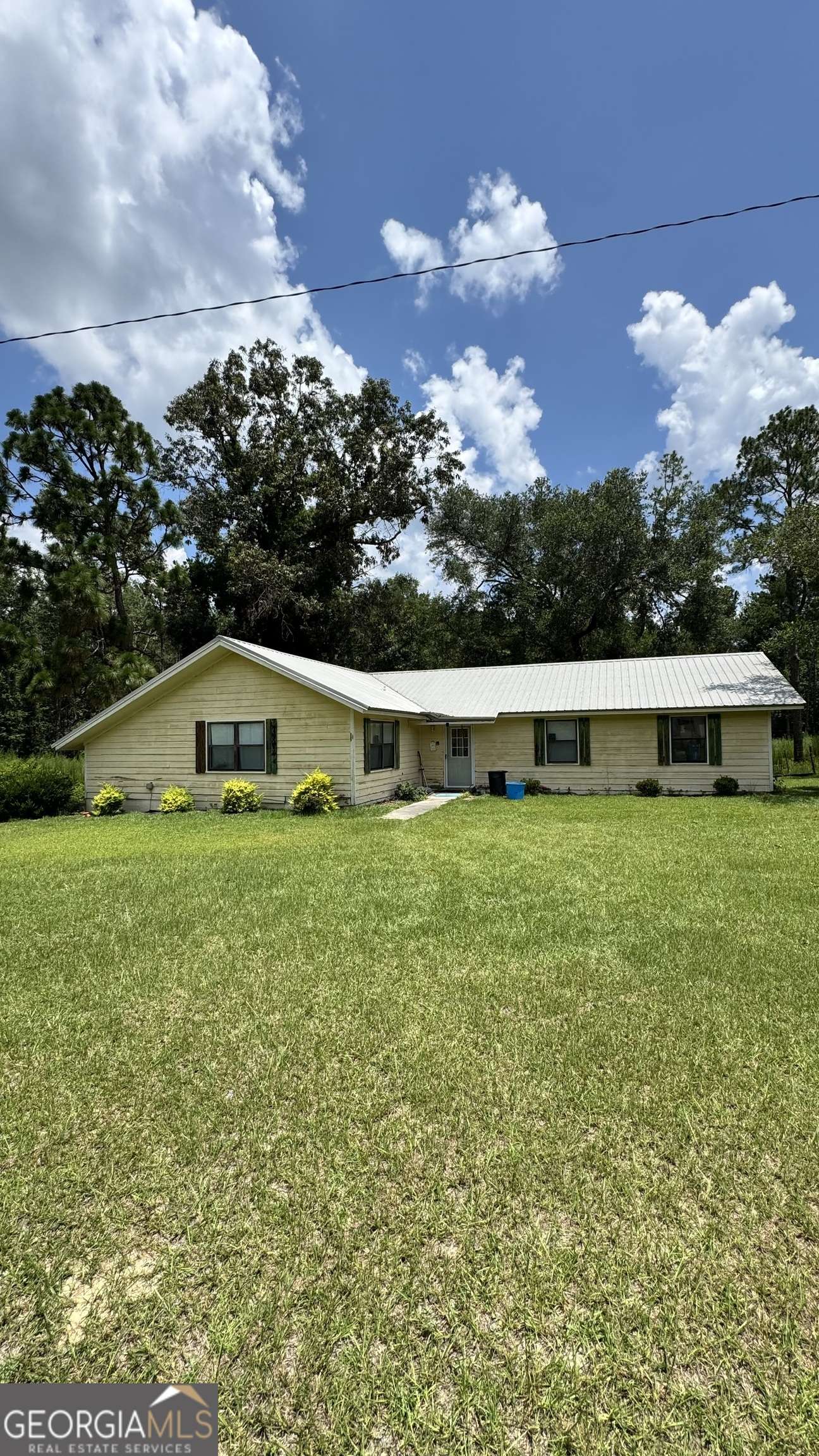 3010 Lindsey DR, Claxton, GA 30417