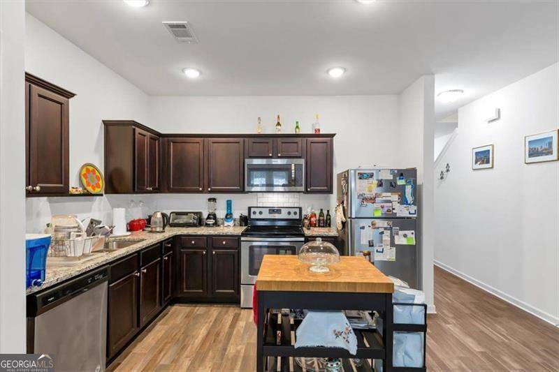 Lithonia, GA 30058,6394 KENNONBRIAR CT